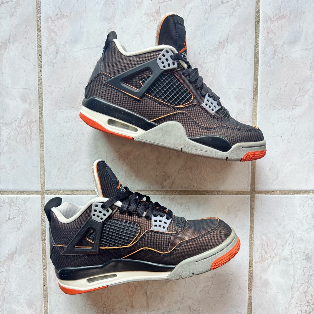 Air Jordan 4 Retro ‘Starfish’ Sneakers - Picture 3 of 6